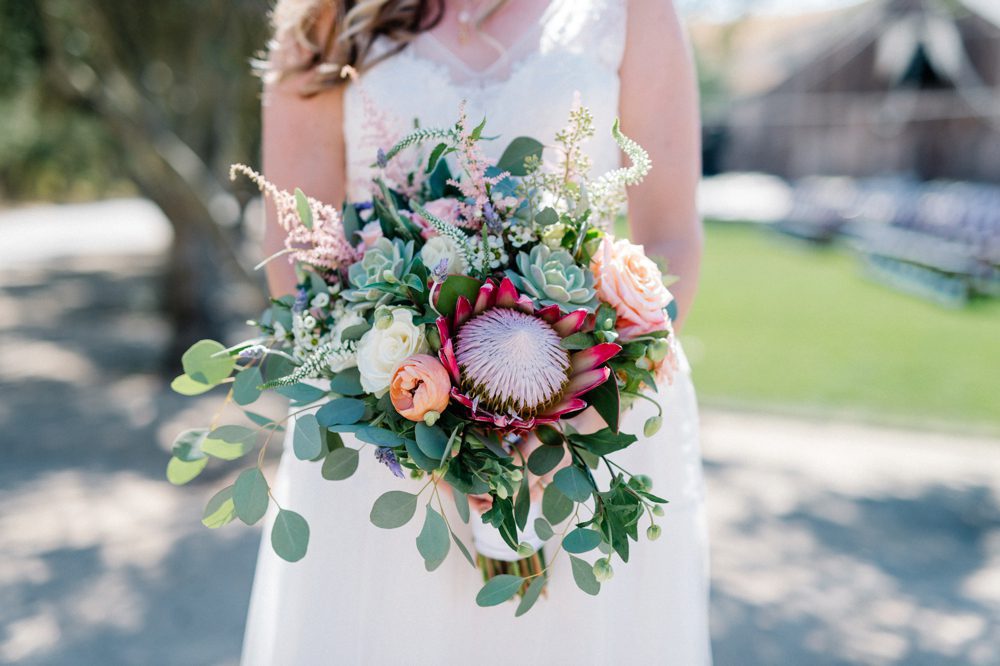 Florals by WildFlora at Higuera Ranch in San Luis Obispo with Wedding Photographer Austyn Elizabeth Photography