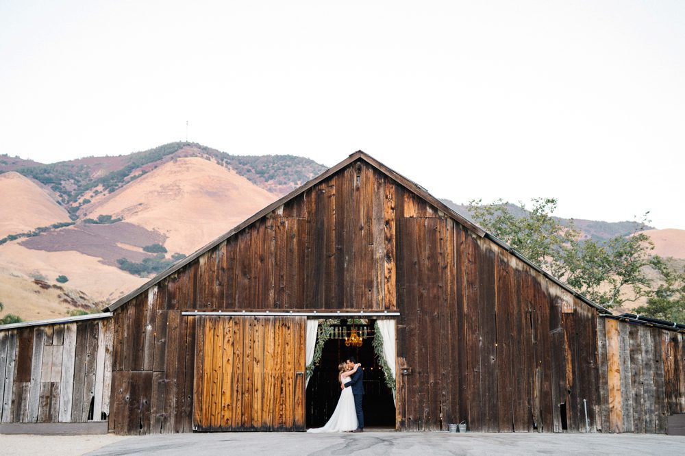 Elegant and Vintage Wedding at Higuera Ranch by Austyn Elizabeth Photography